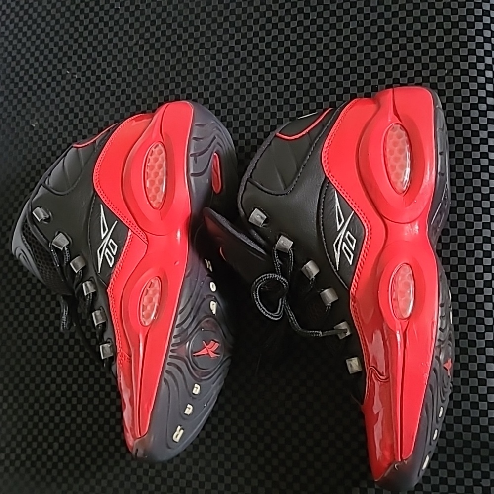 Reebok Question Mid Men's Size 10